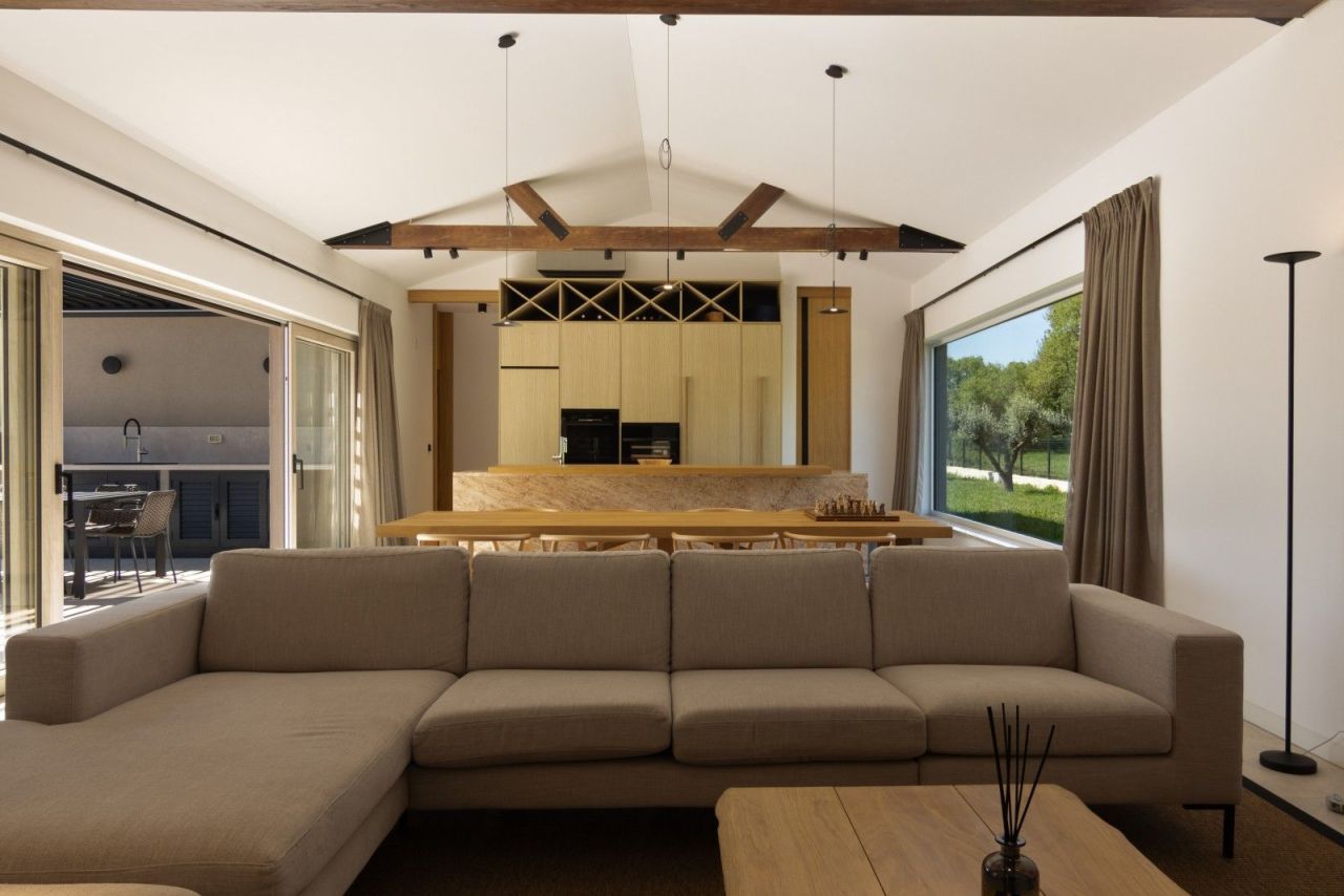 Maison à Liznjan, Croatie, 280 m² - image 3