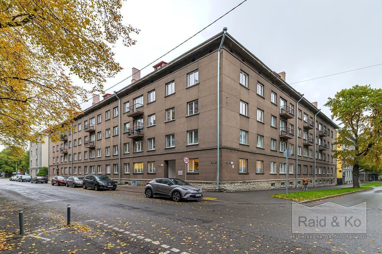 Office in Tallinn, Estonia, 114.6 m² - picture 1