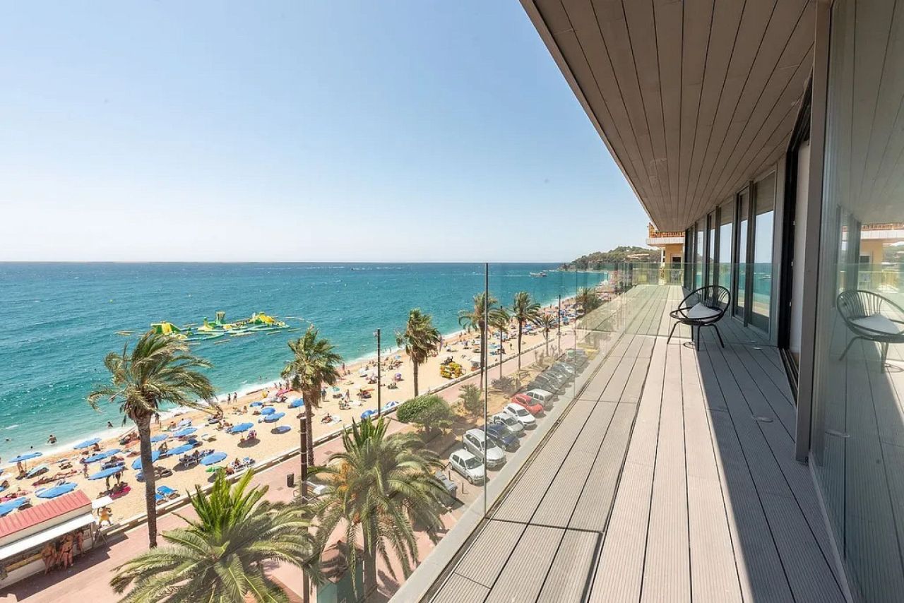 Apartment in Lloret de Mar, Spain, 81 m² - picture 1