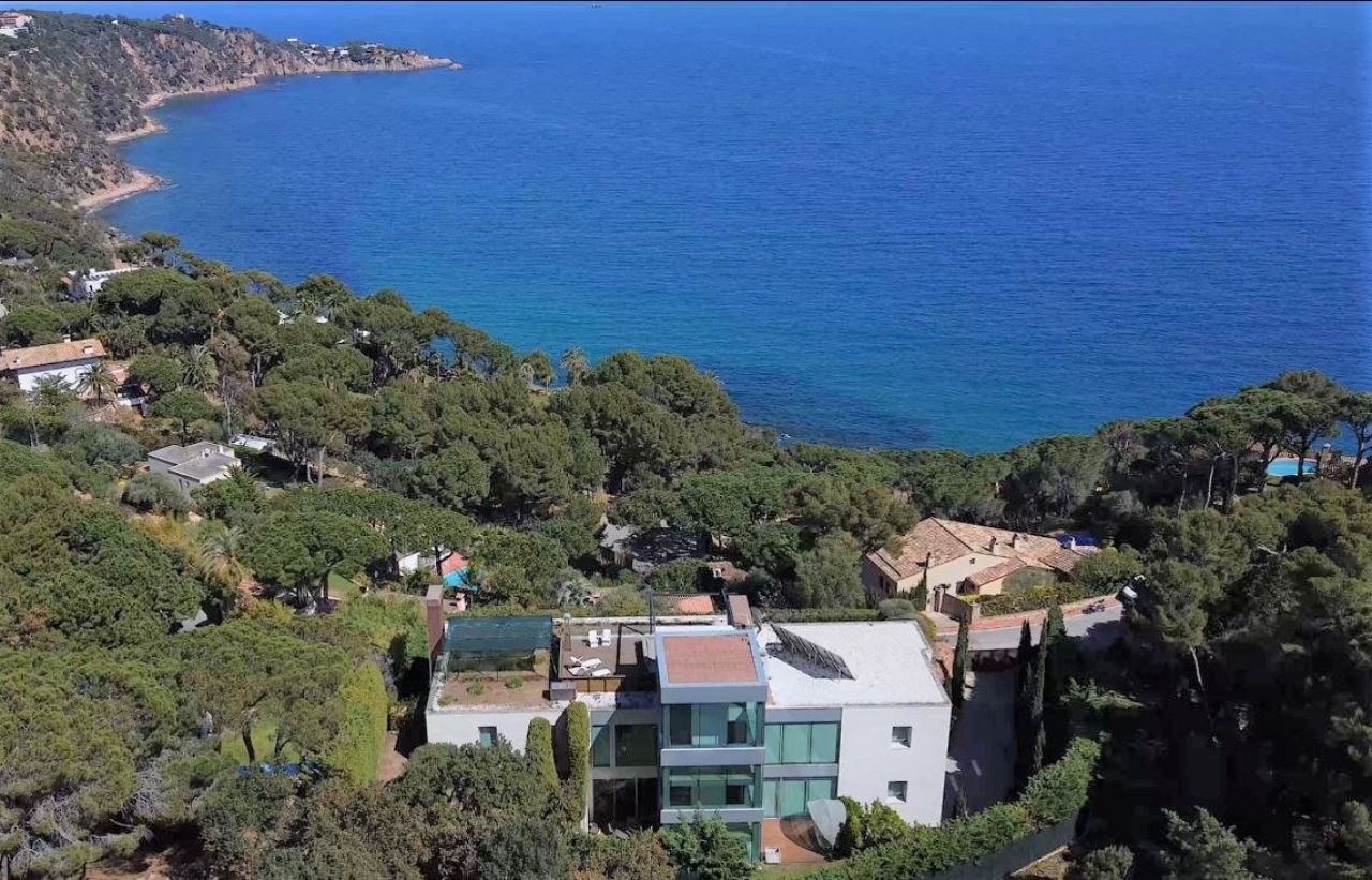 Villa in Sant Feliu de Guíxols, Spanien, 1 062 m² - Foto 2