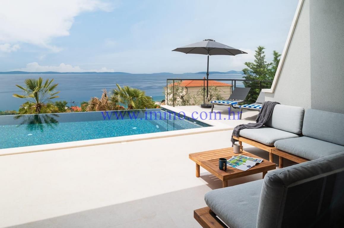 Villa in Split, Croatia, 273 m² - picture 1