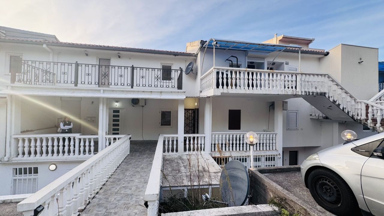 Flat in Budva, Montenegro, 42 m² - picture 2