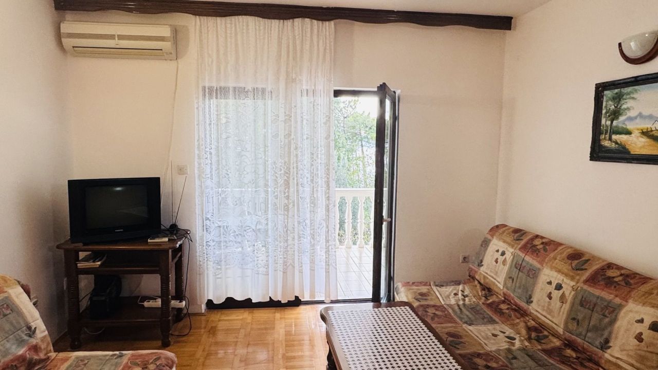 Flat in Budva, Montenegro, 42 m² - picture 5