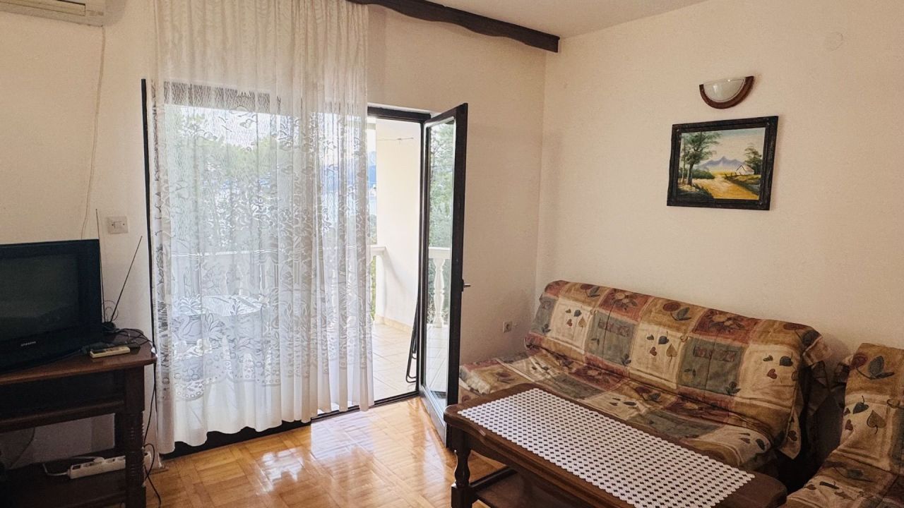 Flat in Budva, Montenegro, 42 m² - picture 3