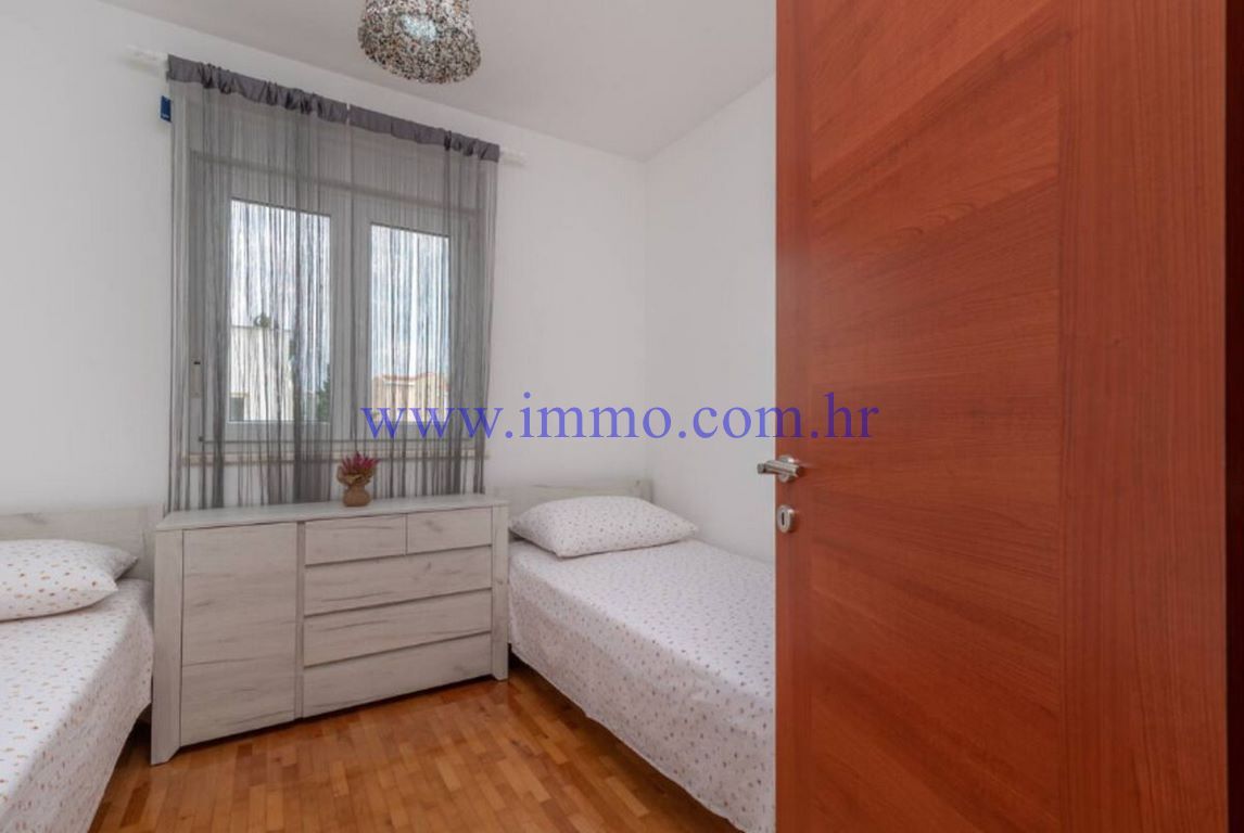 Flat in Trogir, Croatia, 80 m² - picture 15