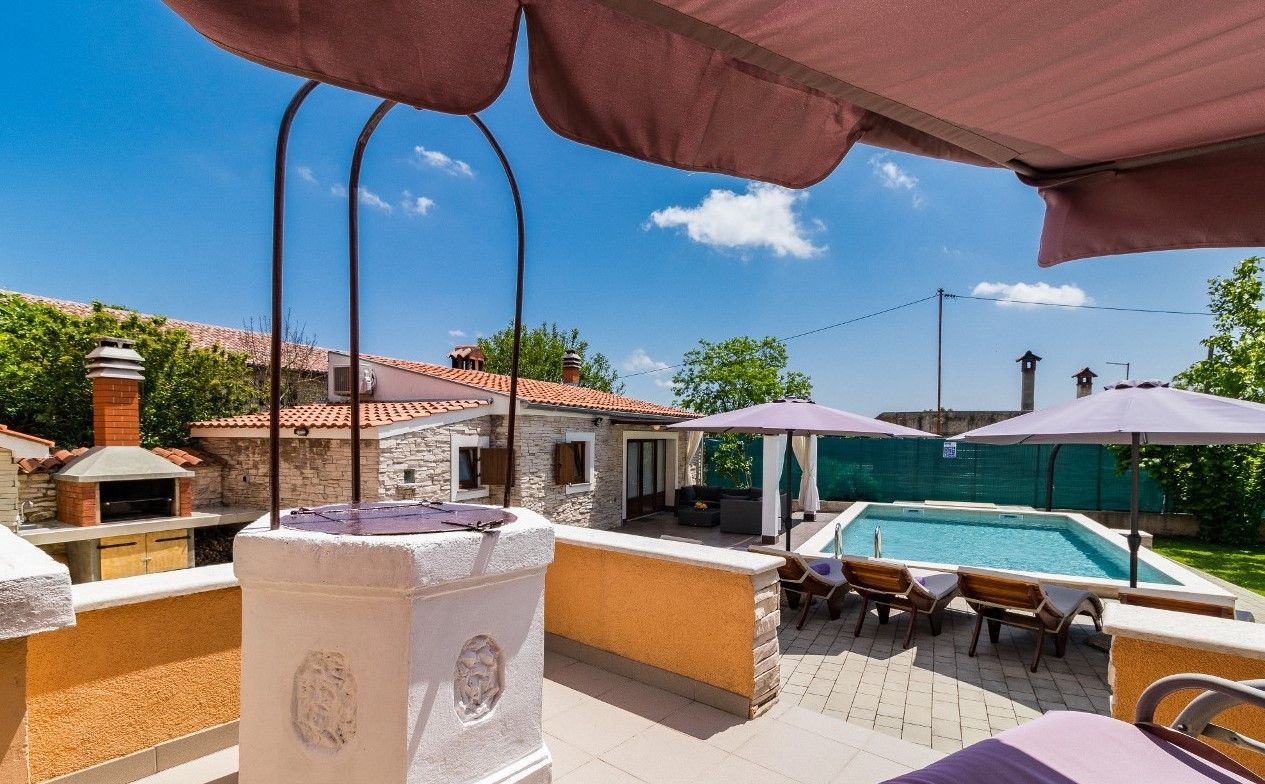 House in Zminj, Croatia, 200 m² - picture 11