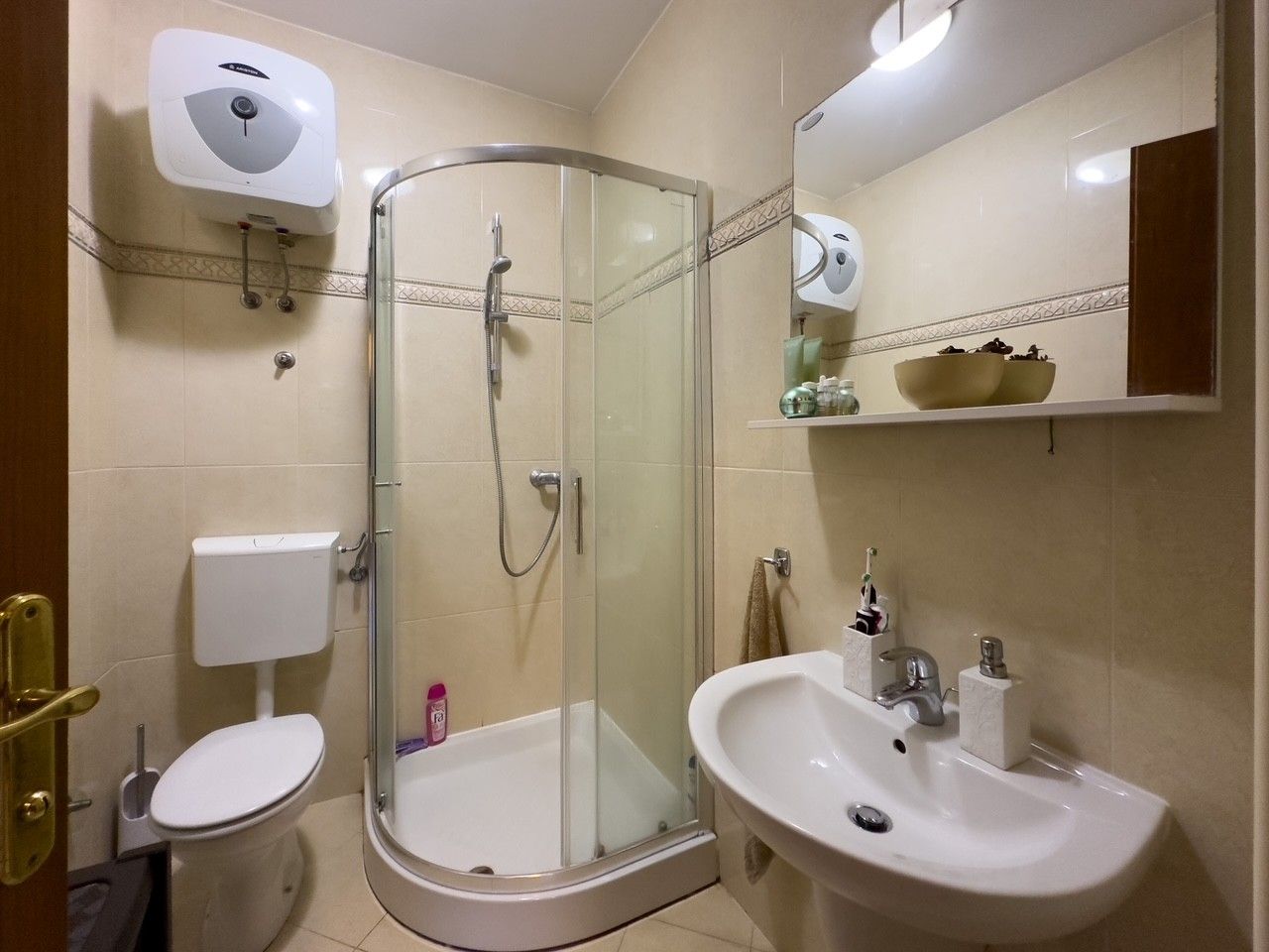 Flat in Pula, Croatia, 88 m² - picture 17