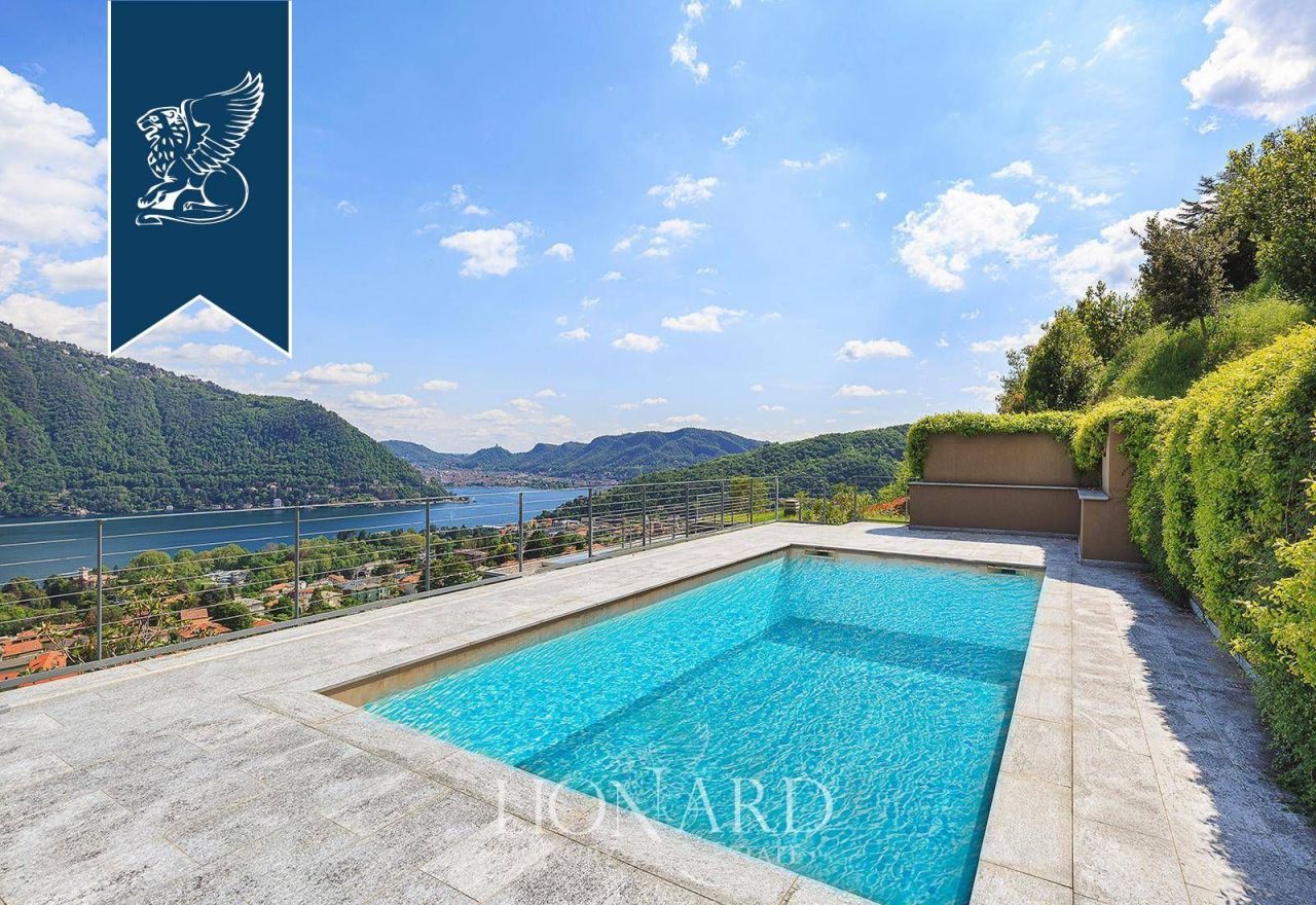 Villa en Cernobbio, Italia, 365 m² - imagen 1