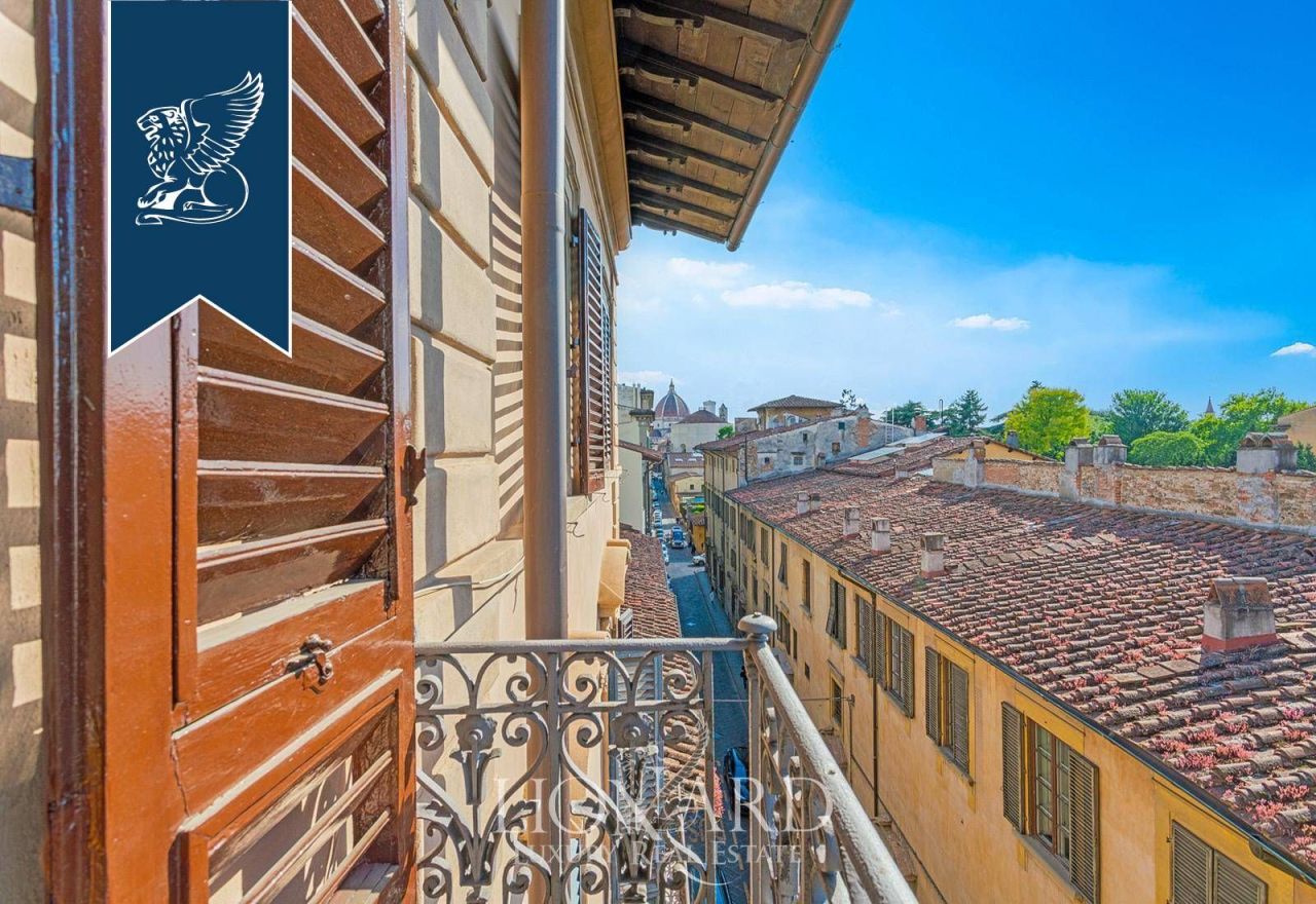 Appartement à Florence, Italie, 200 m² - image 1