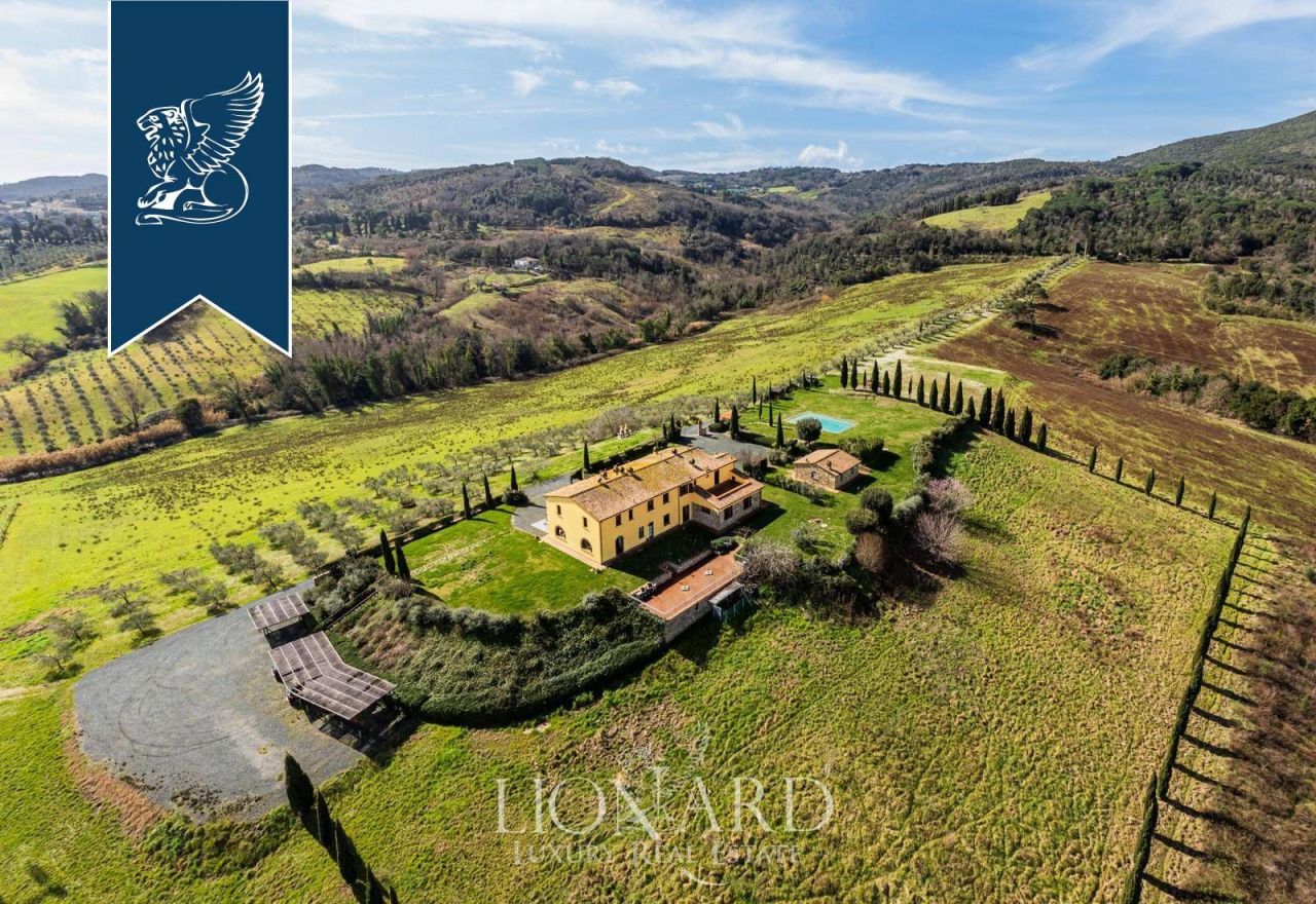 Ferme à Rosignano Marittimo, Italie, 1 000 m² - image 1