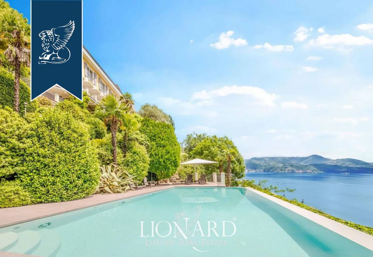 Villa in Cannero Riviera, Italien, 814 m² - Foto 1