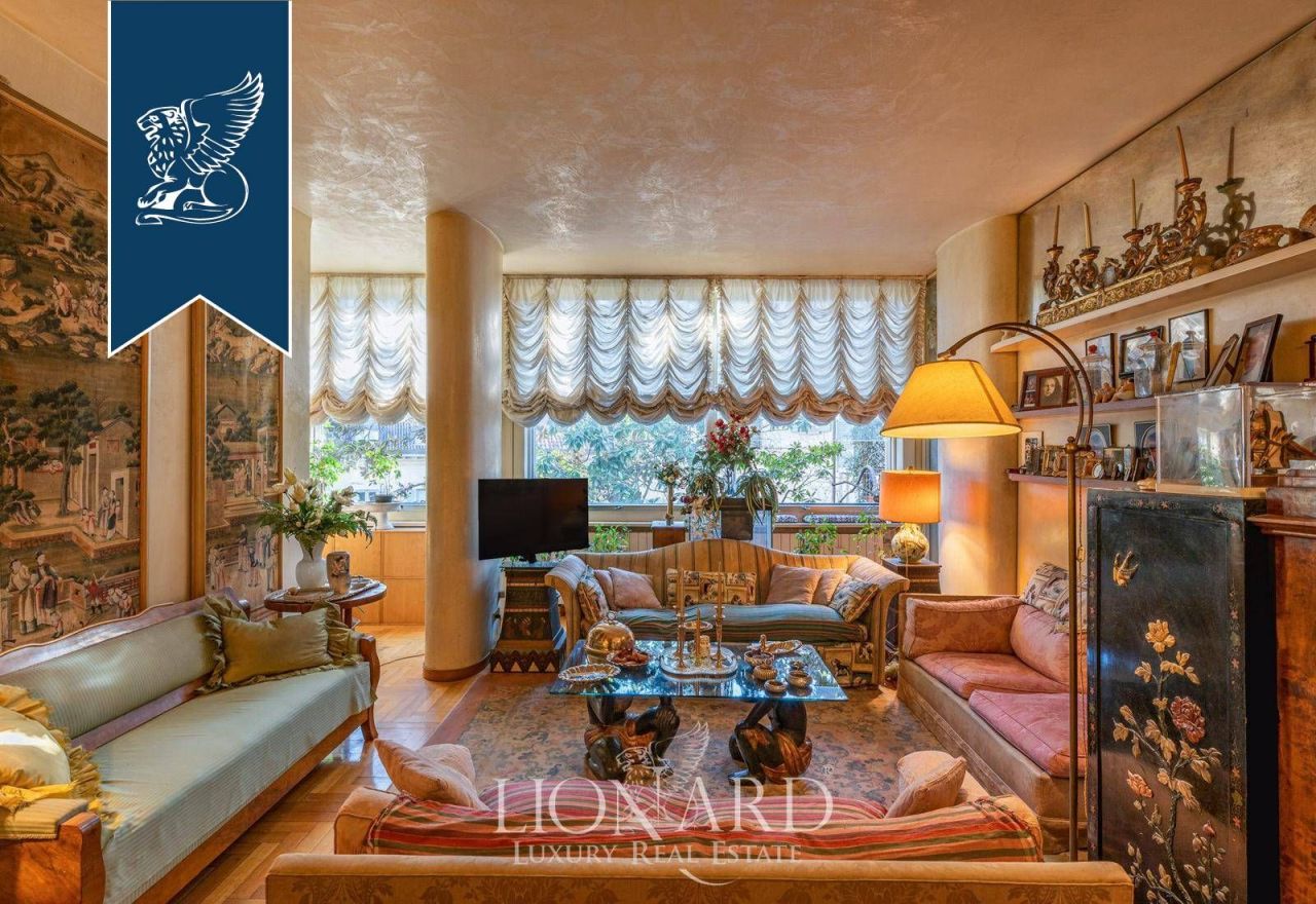 Appartement à Milan, Italie, 205 m² - image 1