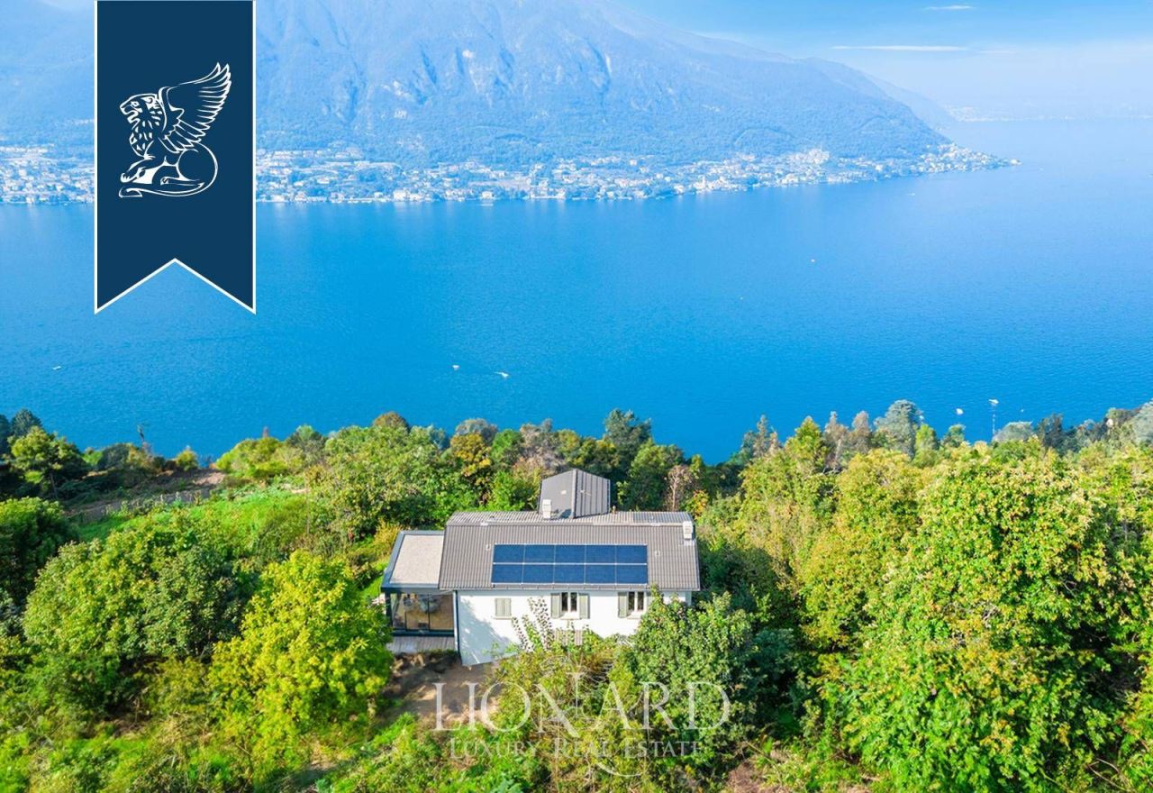 Villa en Faggeto Lario, Italia, 240 m² - imagen 1