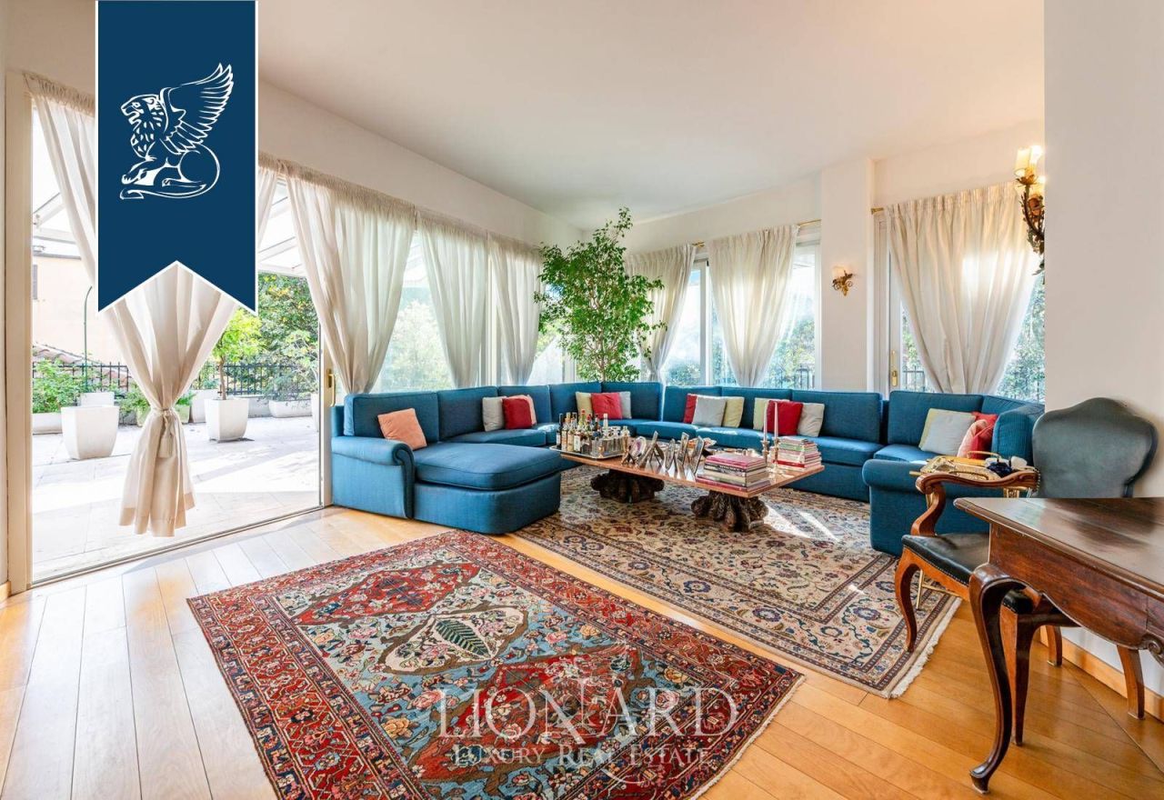 Apartamento en Milán, Italia, 200 m² - imagen 1