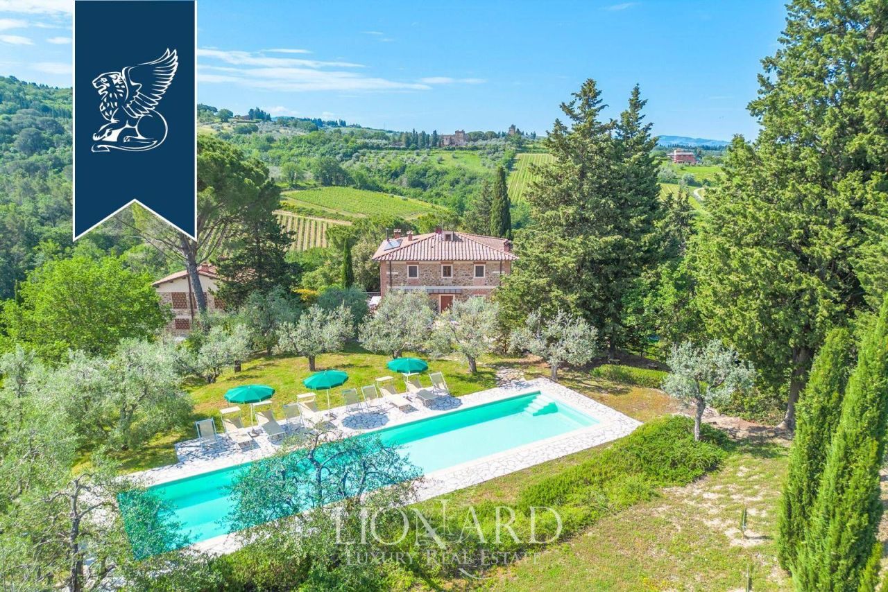 Granja en Florencia, Italia, 450 m² - imagen 1