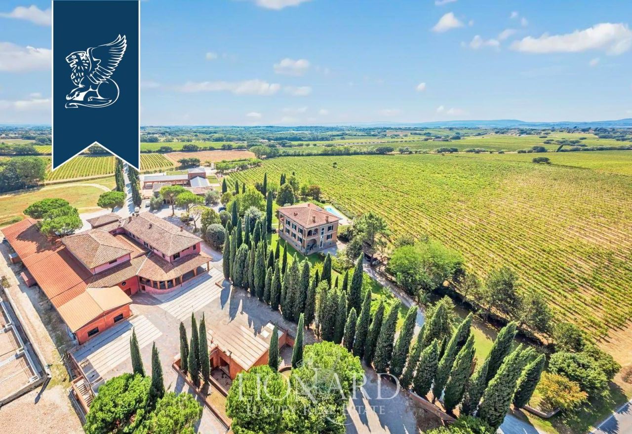 Ferme à Montepulciano, Italie, 12 818 m² - image 1