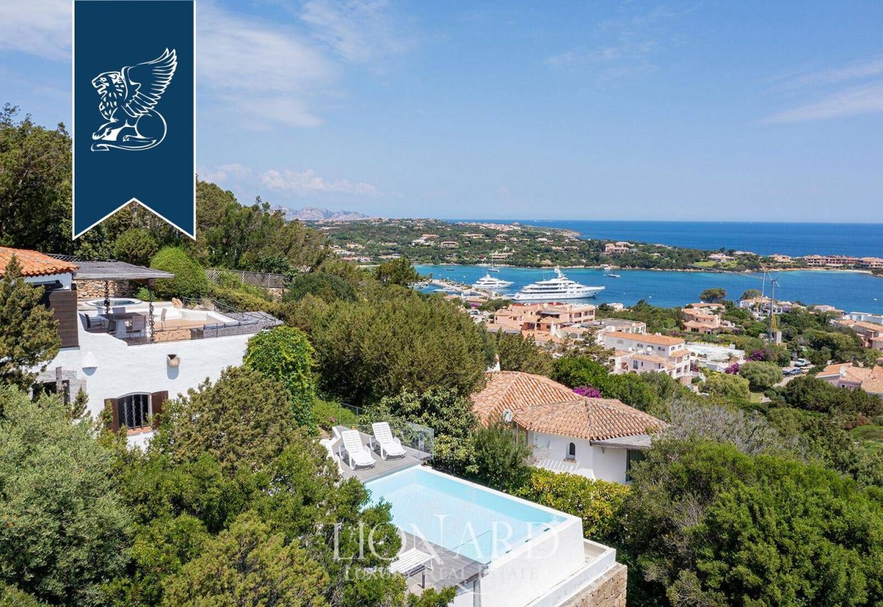 Villa in Porto Cervo, Italien, 250 m² - Foto 1