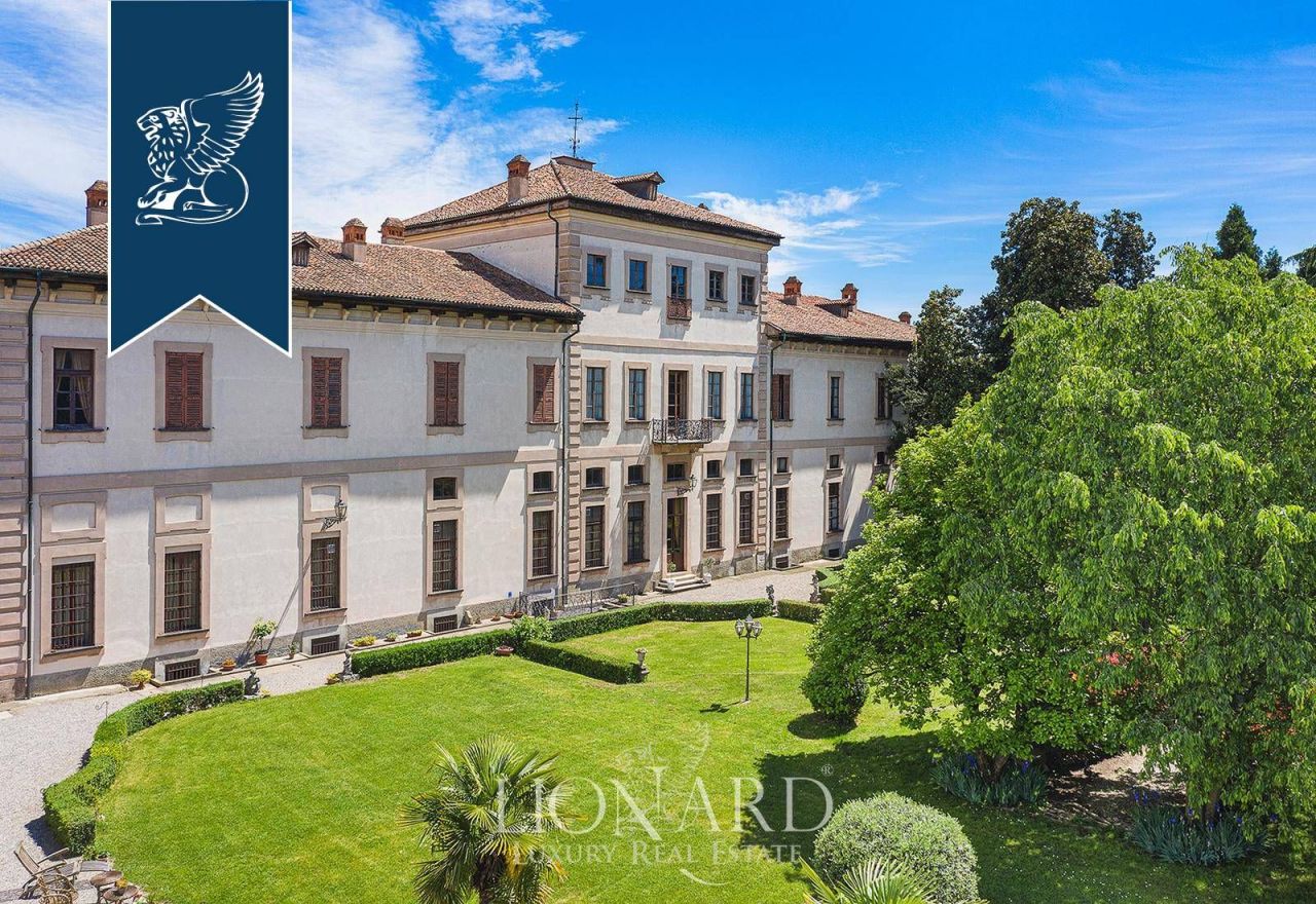 Villa à Milan, Italie, 5 000 m² - image 1