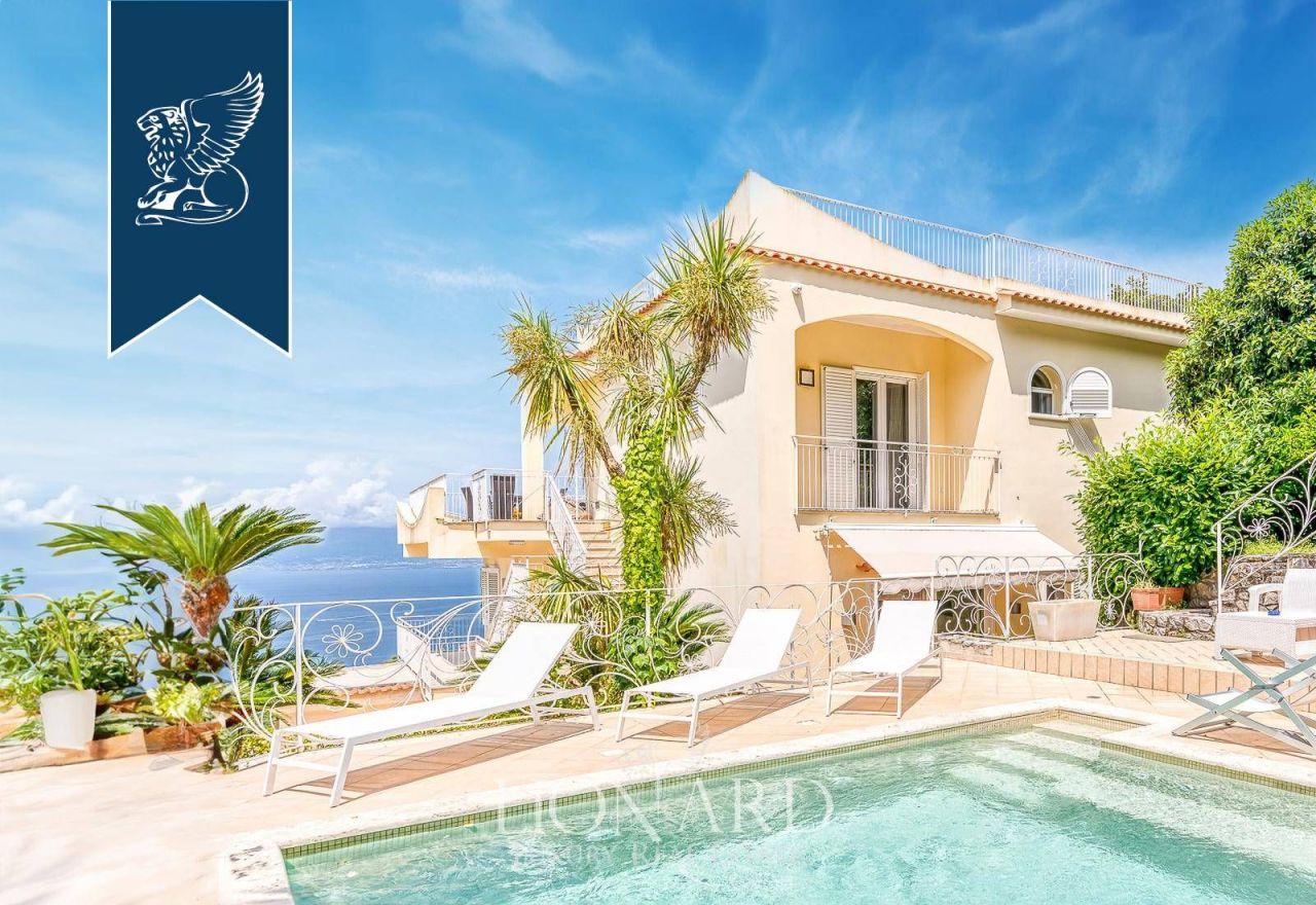 Villa in Neapel, Italien, 430 m² - Foto 1
