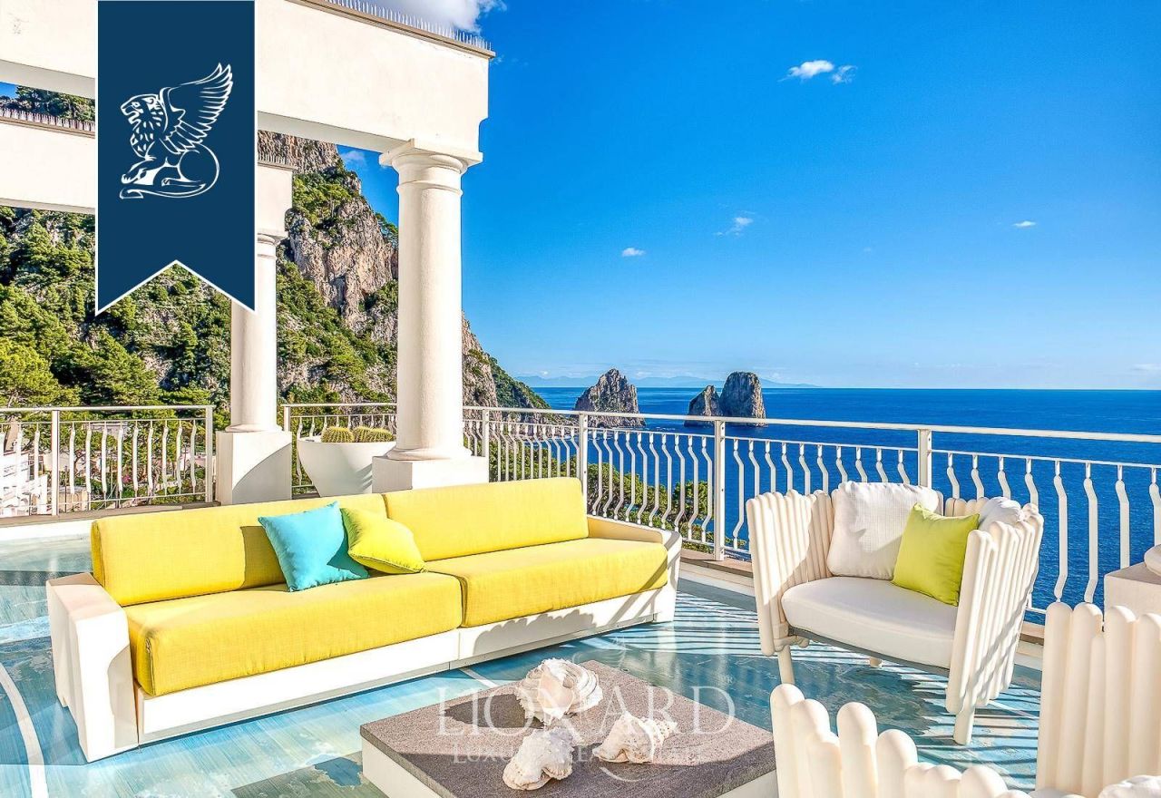 Appartement à Capri, Italie, 150 m² - image 1