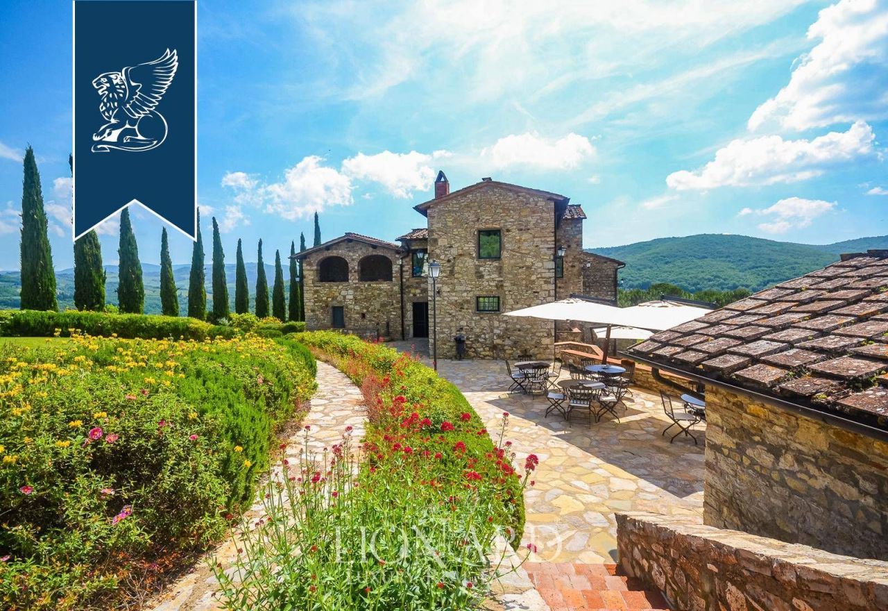 Ferme à Castellina in Chianti, Italie, 1 200 m² - image 1