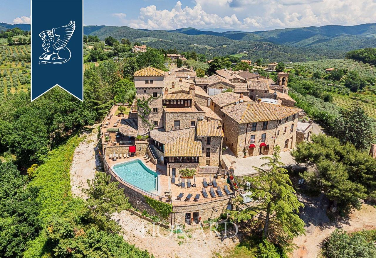 Maison à Collazzone, Italie, 5 800 m² - image 1