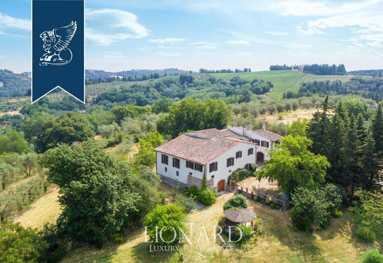 Granja en Montespertoli, Italia, 837 m² - imagen 1