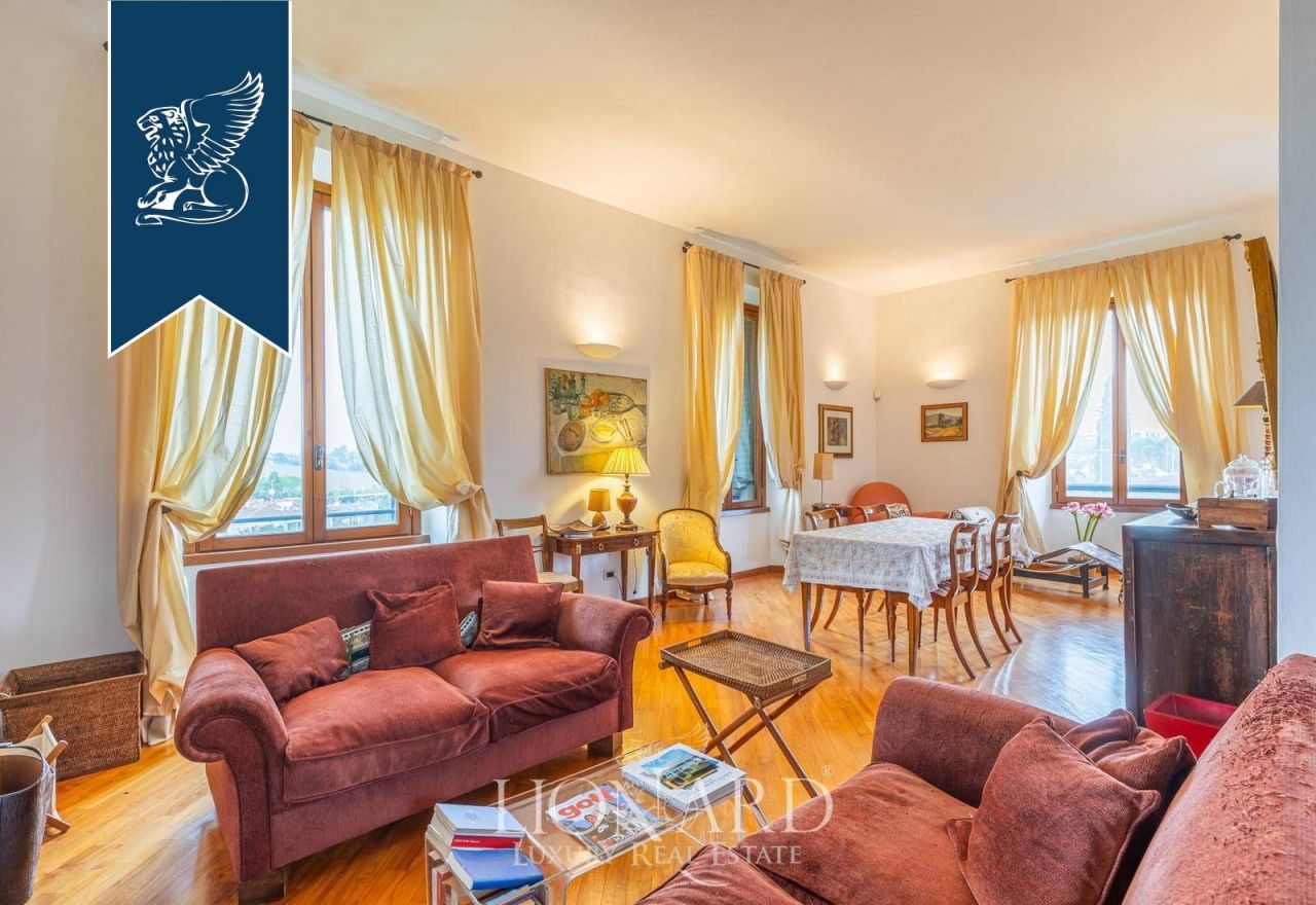 Appartement à Florence, Italie, 180 m² - image 1