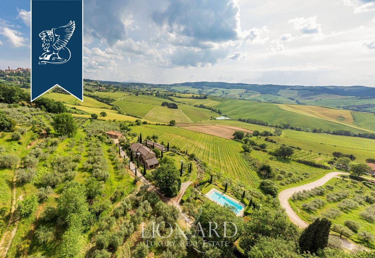 Maison à Montepulciano, Italie, 650 m² - image 1