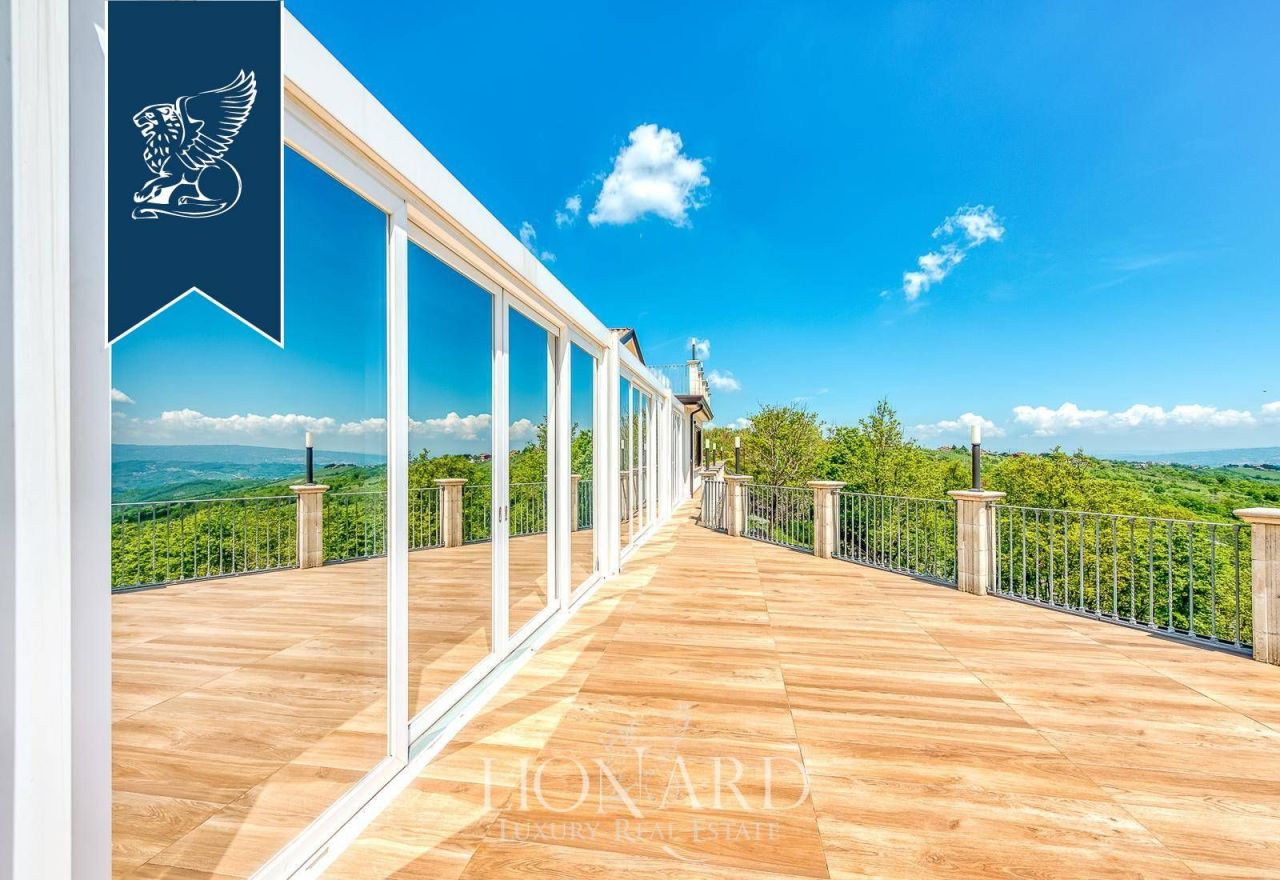 Granja en Avellino, Italia, 600 m² - imagen 2