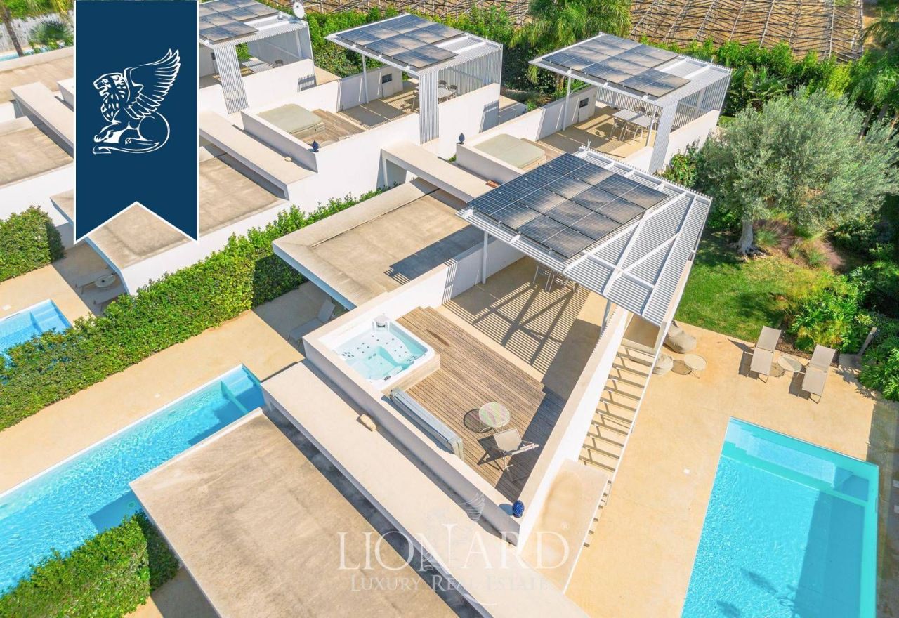 Villa in Ragusa, Italy, 750 m² - picture 2