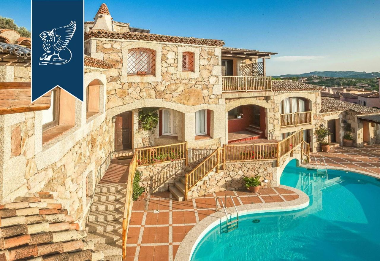 Villa en Porto Cervo, Italia, 770 m² - imagen 2