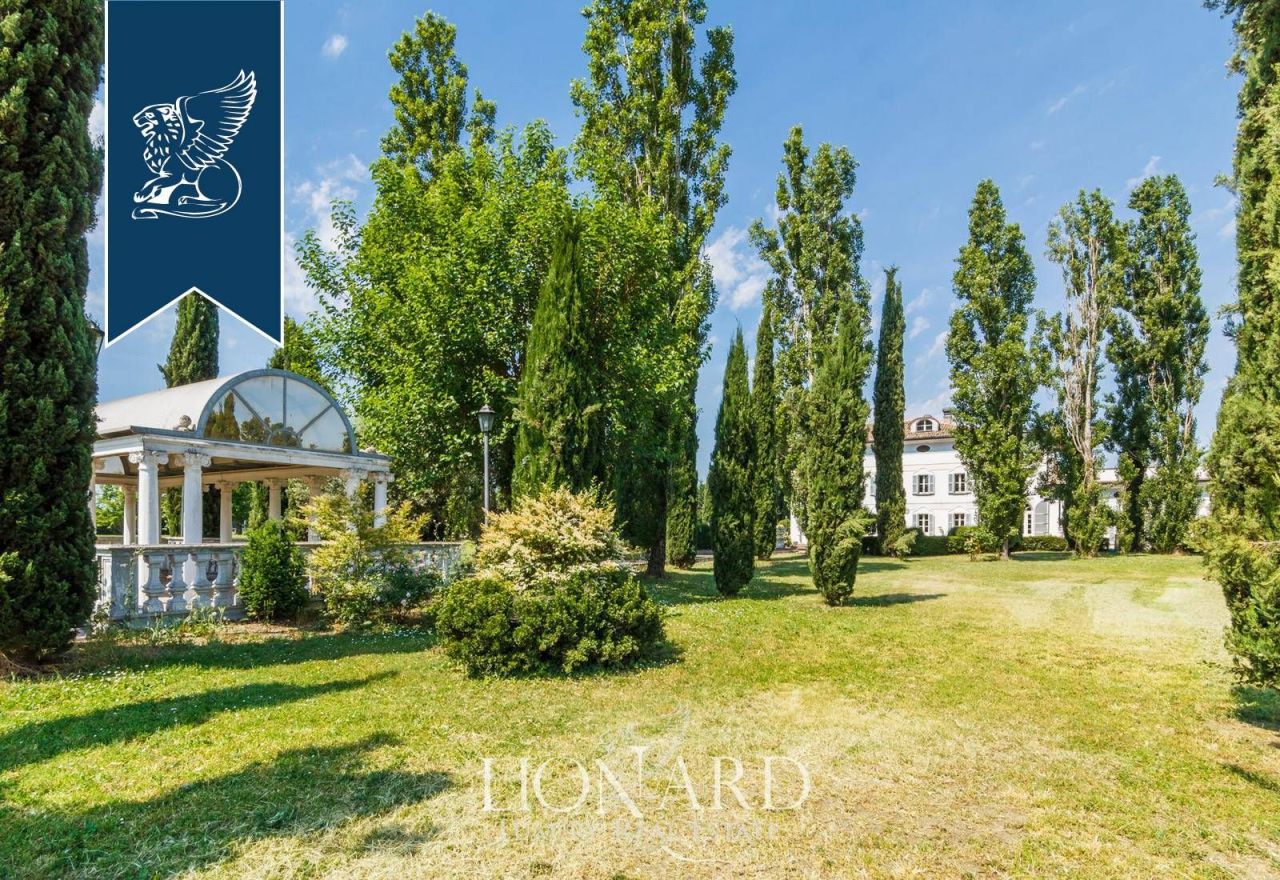 Villa in Reggio Emilia, Italy, 800 m² - picture 2