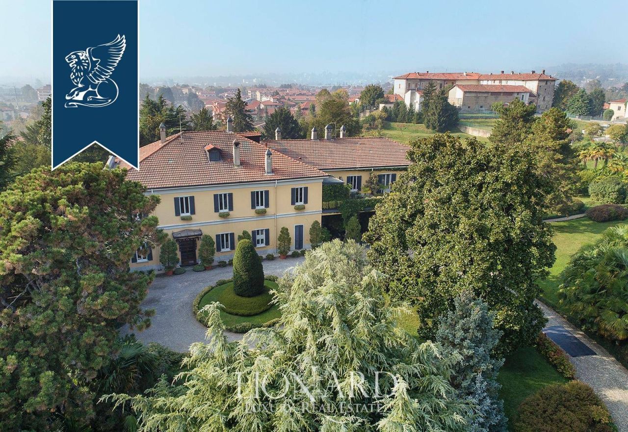 Villa en Lecco, Italia, 1 000 m² - imagen 2