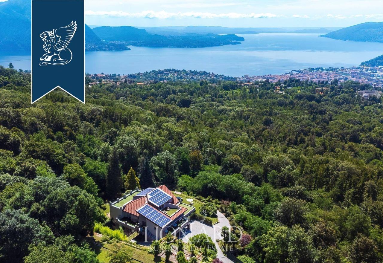 Villa en province of Verbano-Cusio-Ossola, Italia, 950 m² - imagen 2