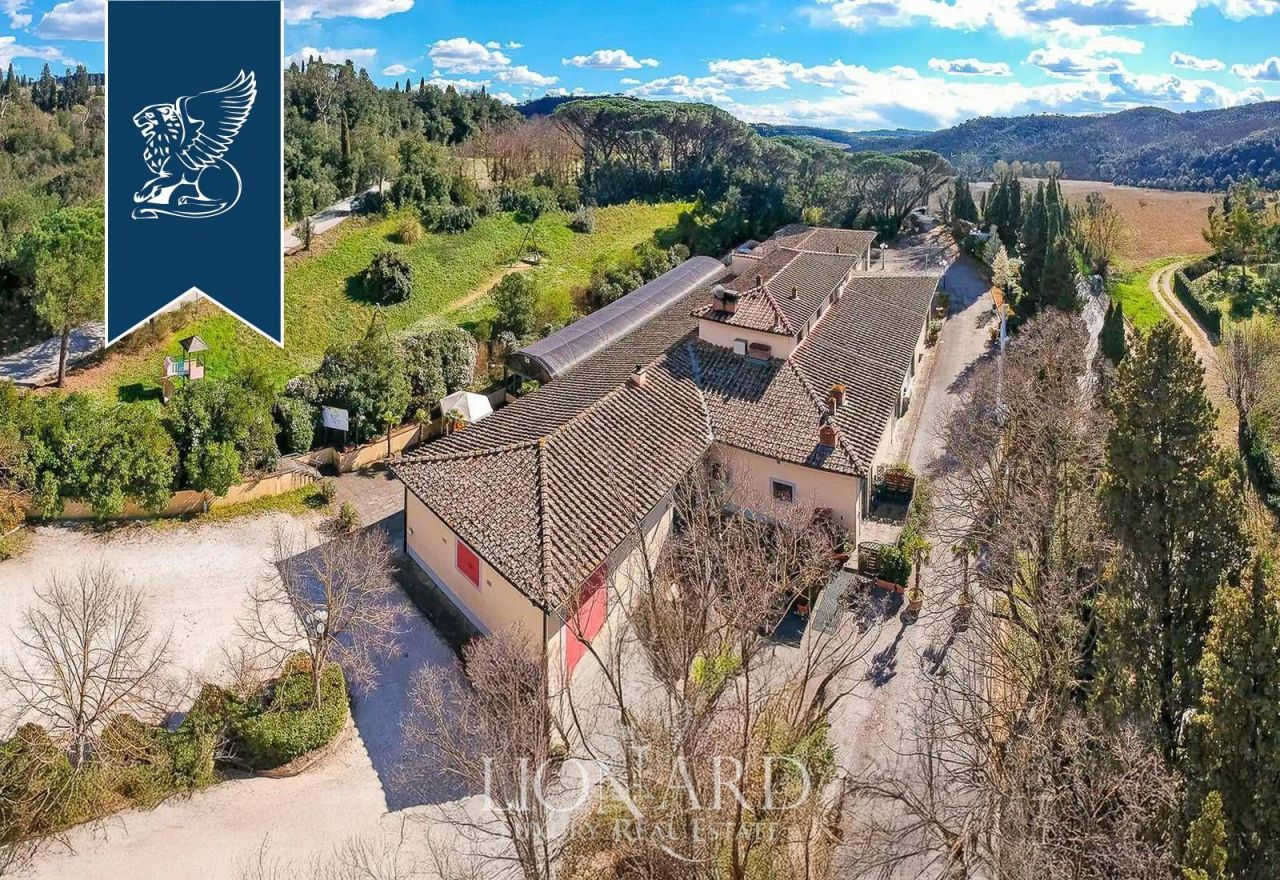 Villa à Florence, Italie, 1 000 m² - image 2