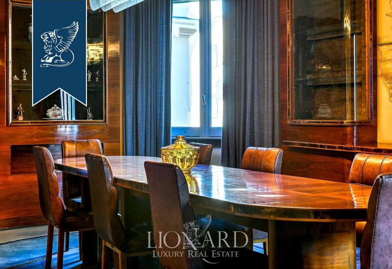 Apartment in Rome, Italy, 392 m² - picture 2