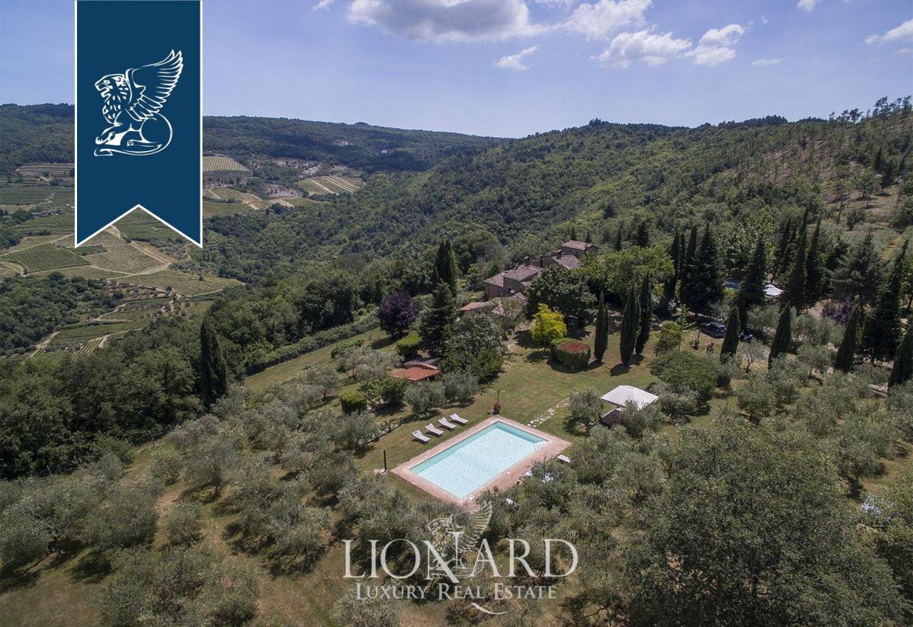 Farm in Greve in Chianti, Italy, 393 m² - picture 2