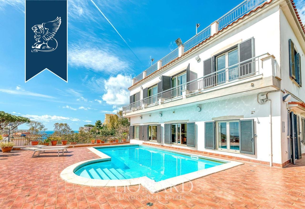 Villa a Napoli, Italia, 350 m² - foto 2