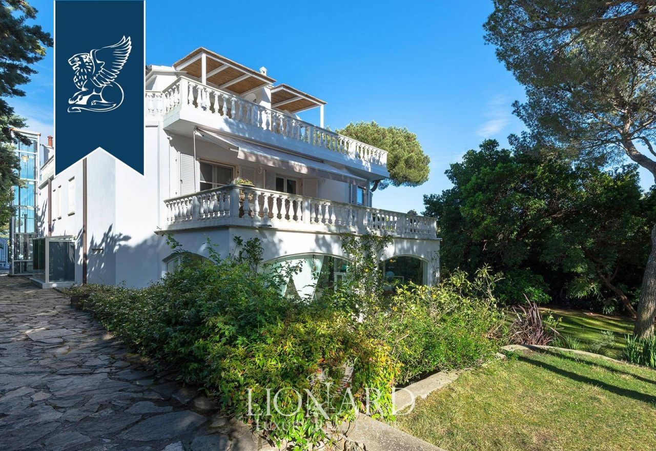 Villa en Livorno, Italia, 600 m² - imagen 2