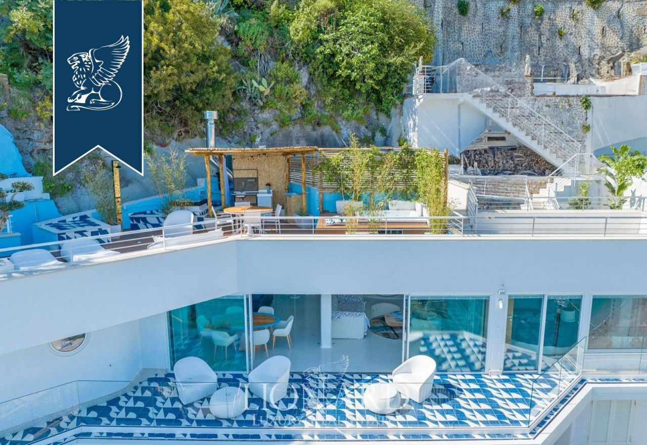 Villa en Salerno, Italia, 180 m² - imagen 2