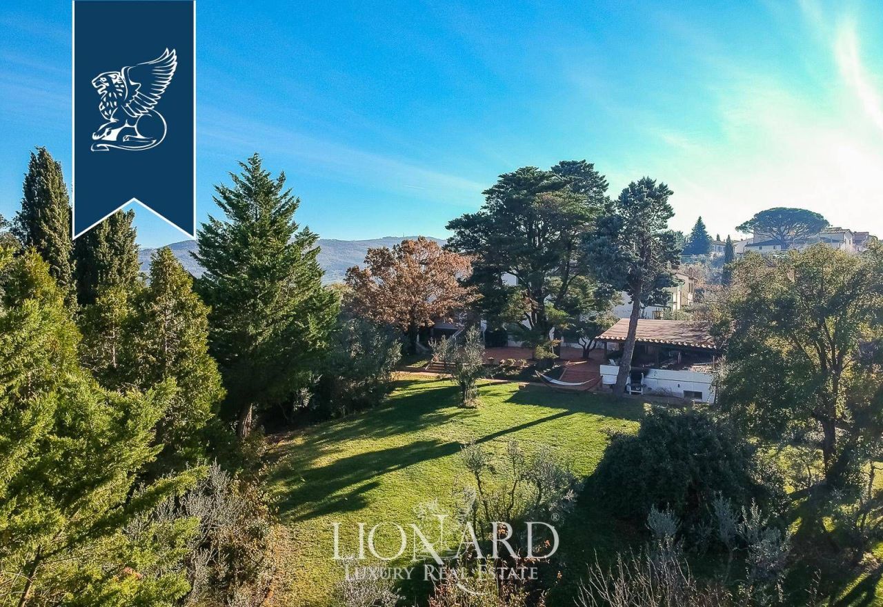 Villa in Florence, Italy, 420 m² - picture 2