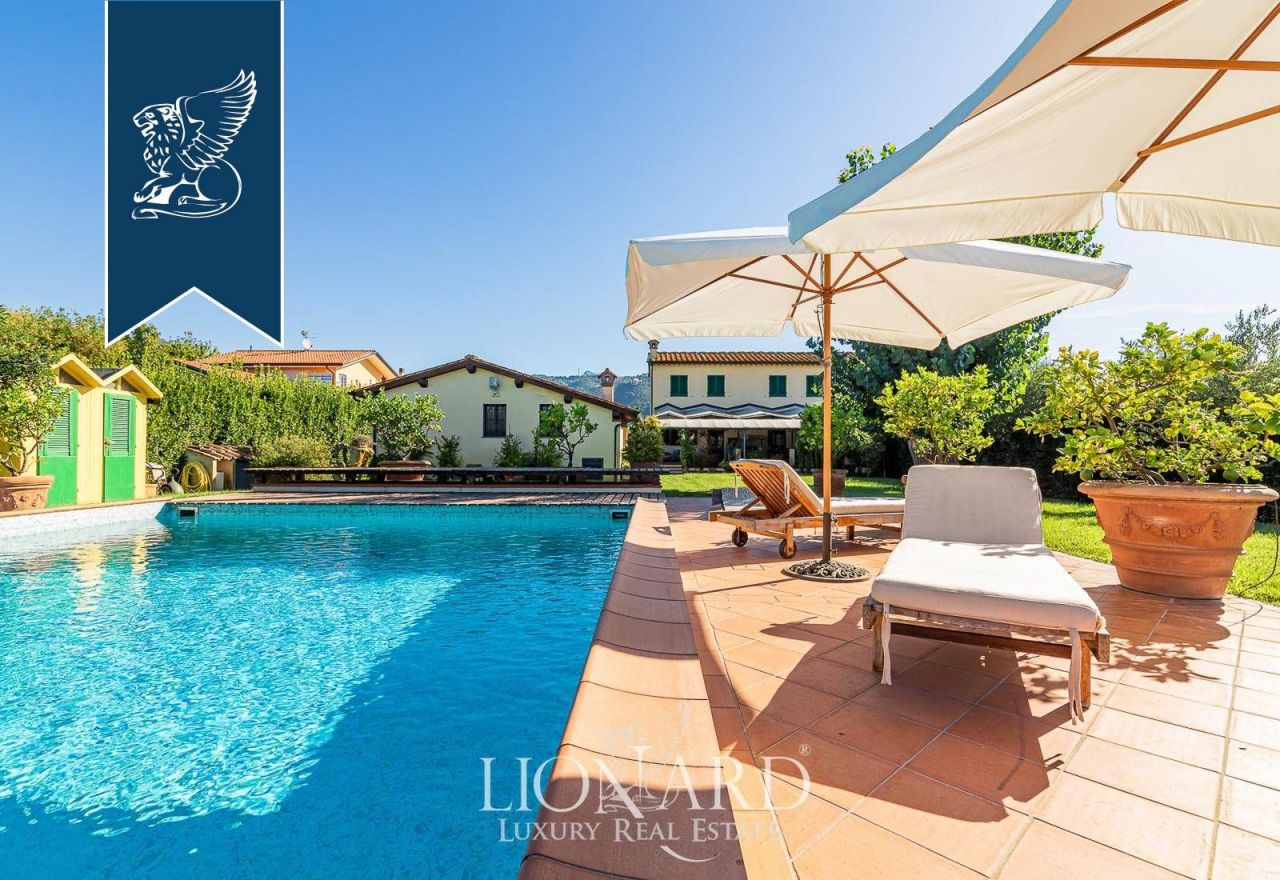 Villa a Massarosa, Italia, 478 m² - foto 2