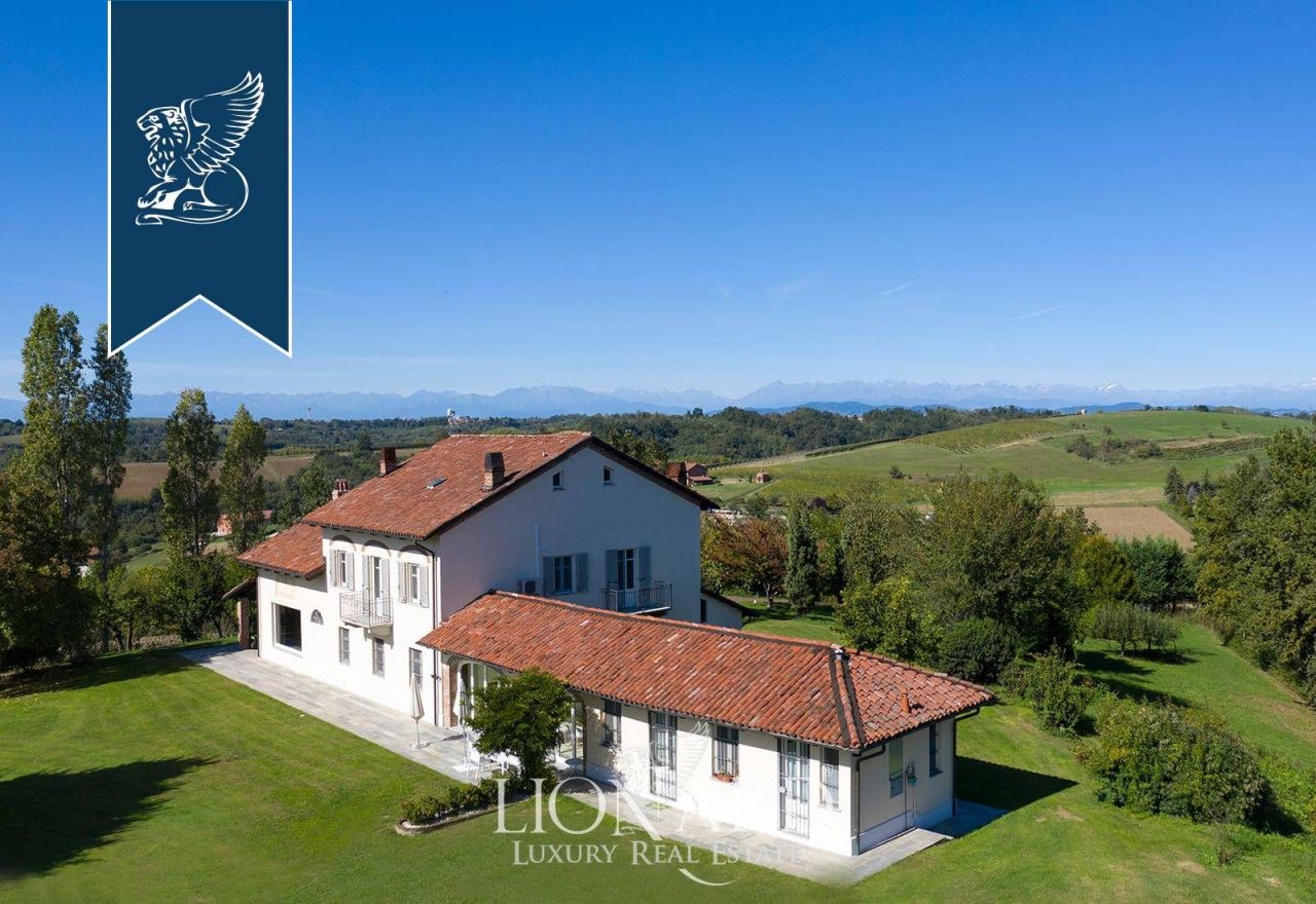 Villa en Asti, Italia, 570 m² - imagen 2