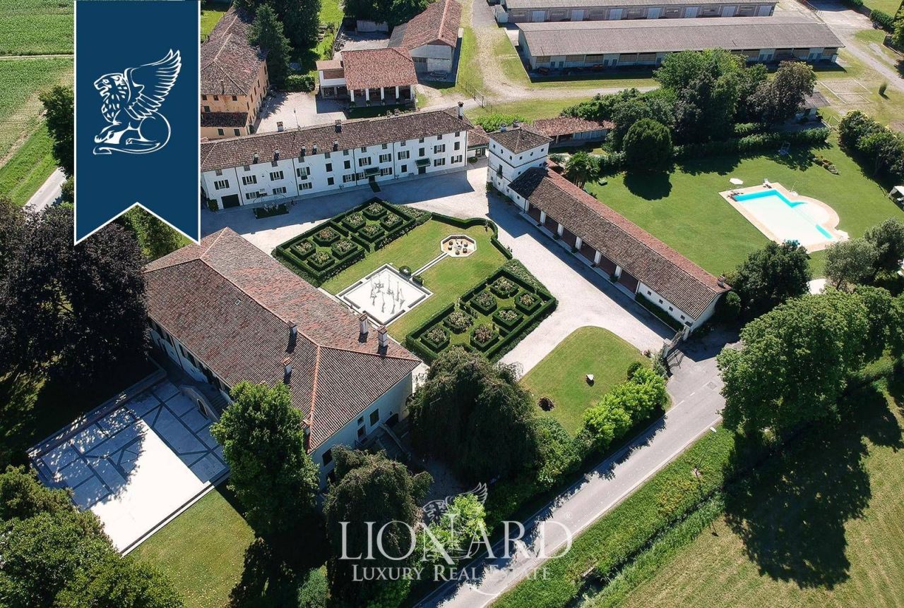 Villa in Pordenone, Italien, 6 600 m² - Foto 2