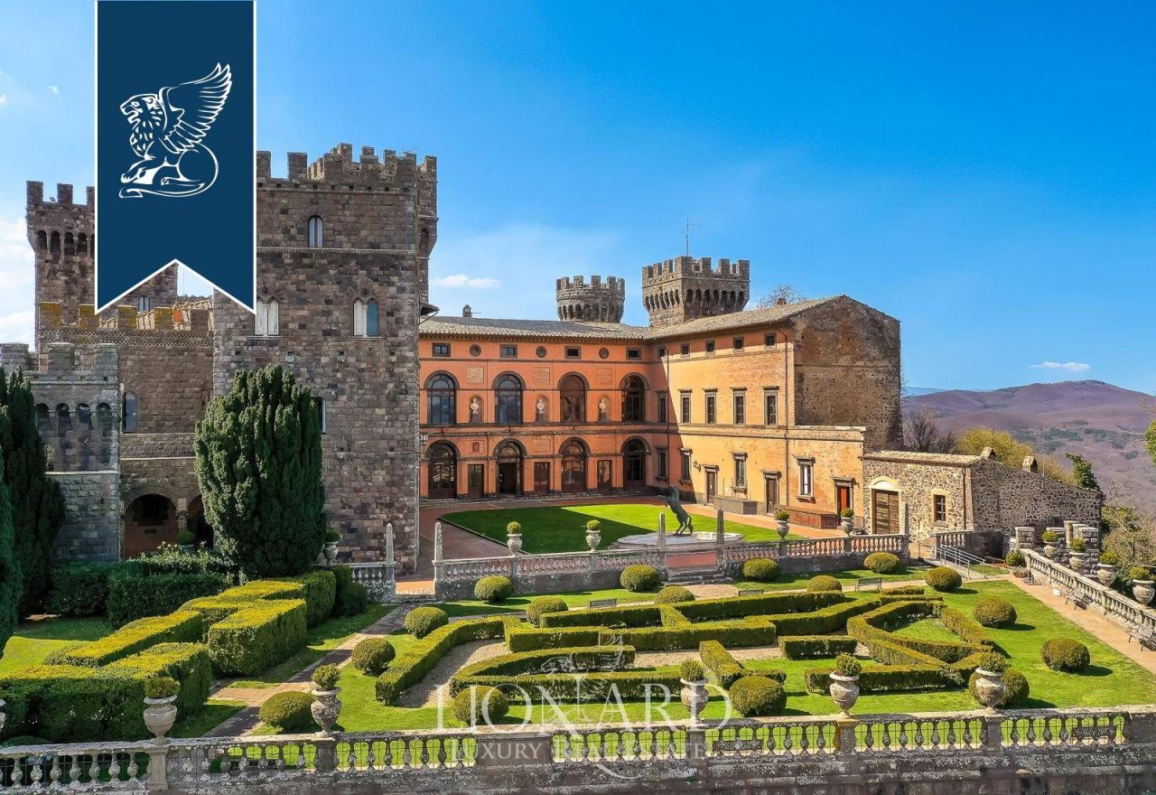 Château à Viterbe, Italie, 5 000 m² - image 2