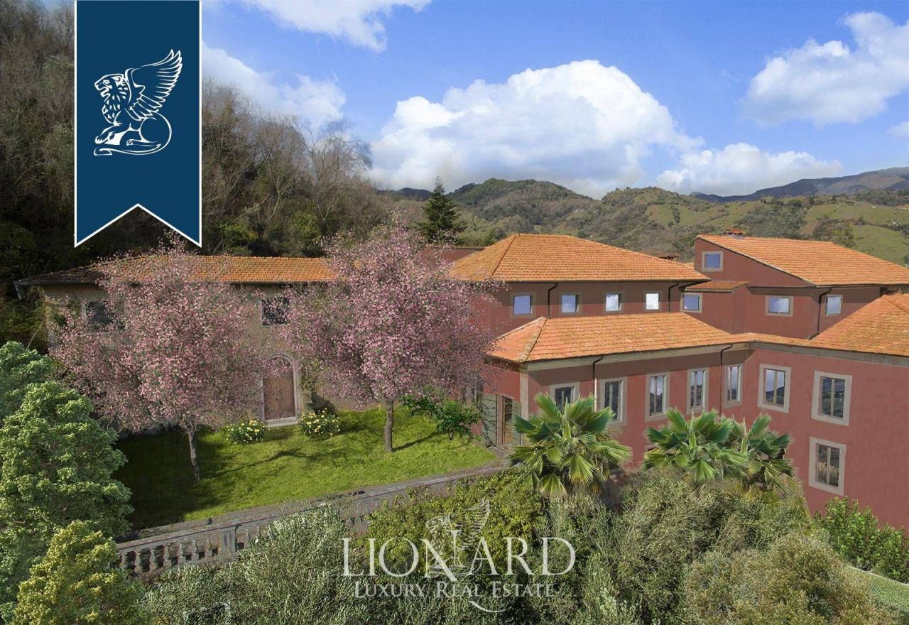 Villa à Carrara, Italie, 2 000 m² - image 2