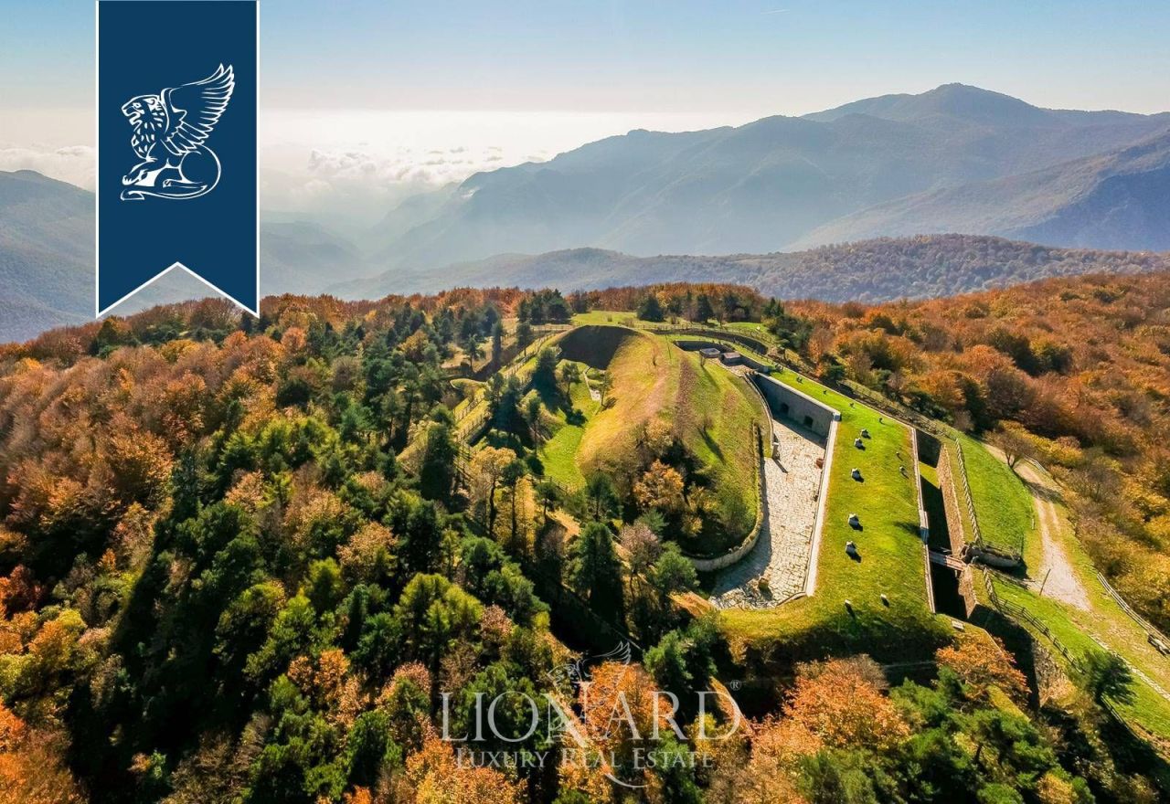 Castello a Savona, Italia, 1 251 m² - foto 2