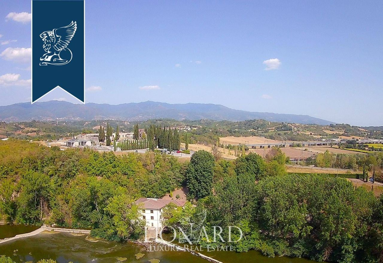 Villa à Florence, Italie, 1 000 m² - image 2