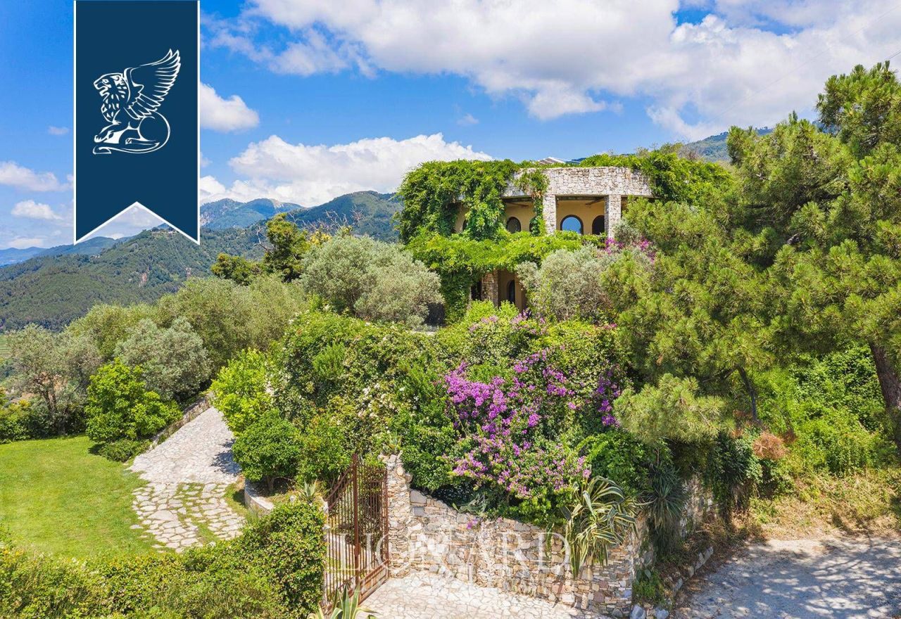 Villa à Montignoso, Italie, 900 m² - image 2